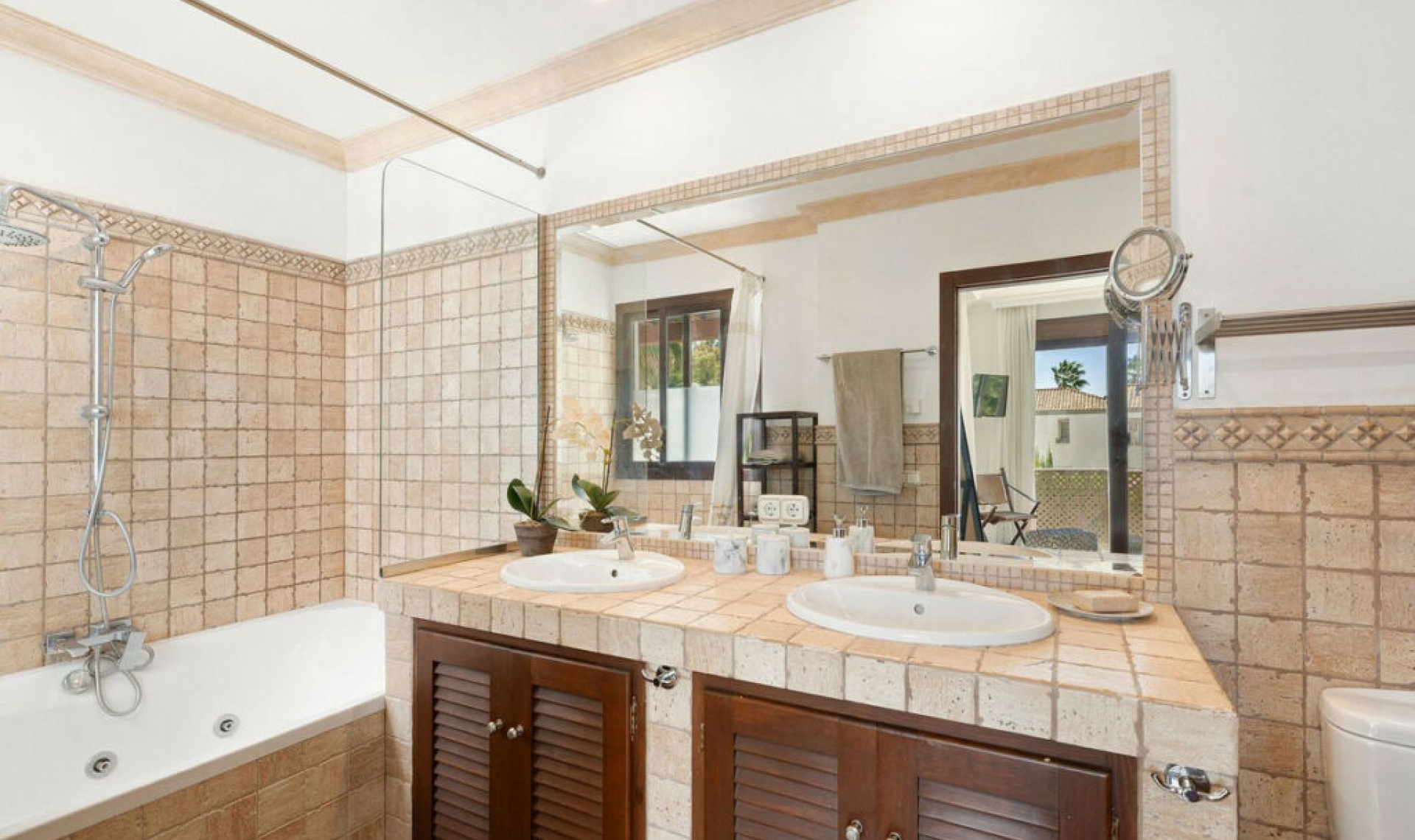 Resale - House -
San Pedro de Alcántara