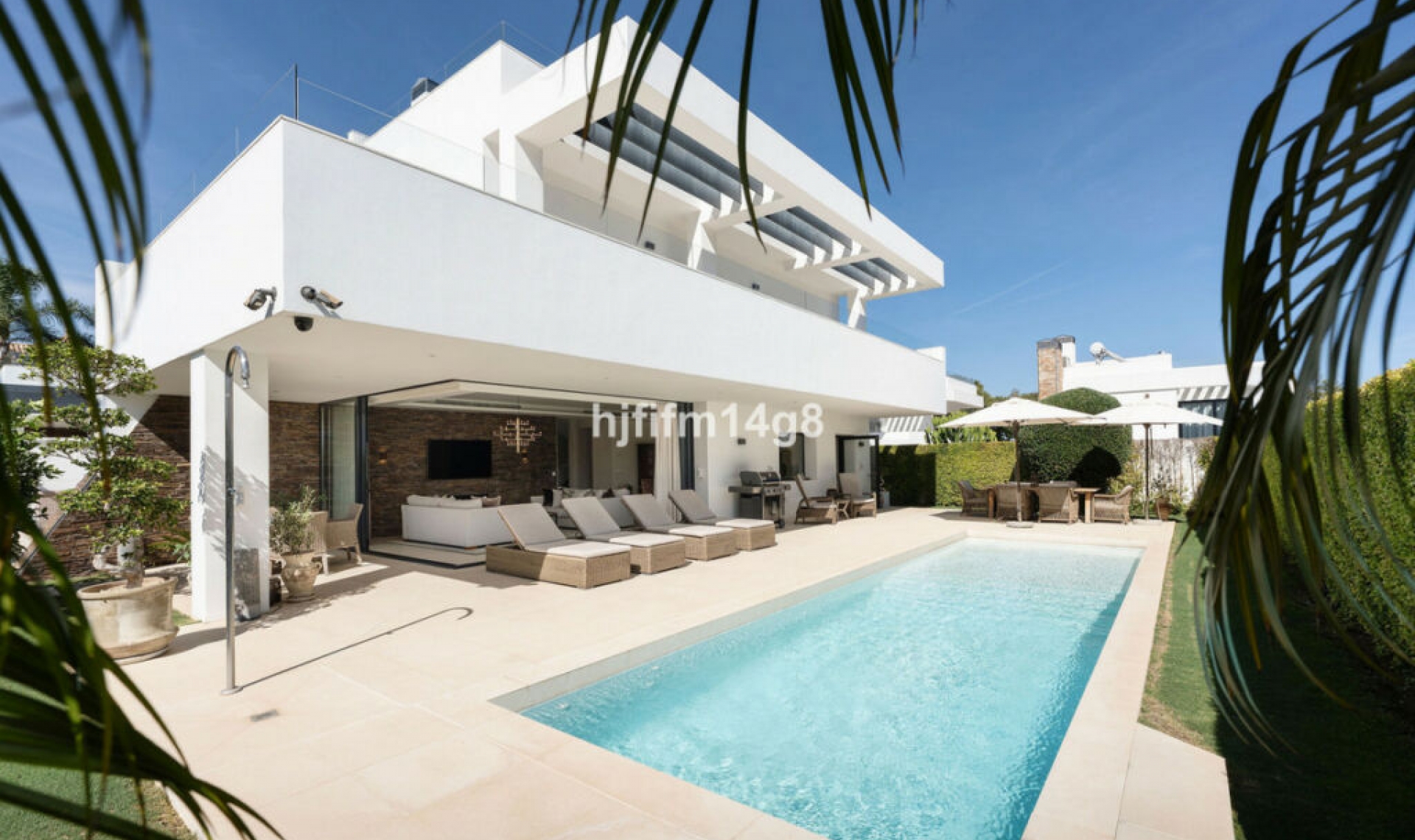 Resale - House -
San Pedro de Alcántara