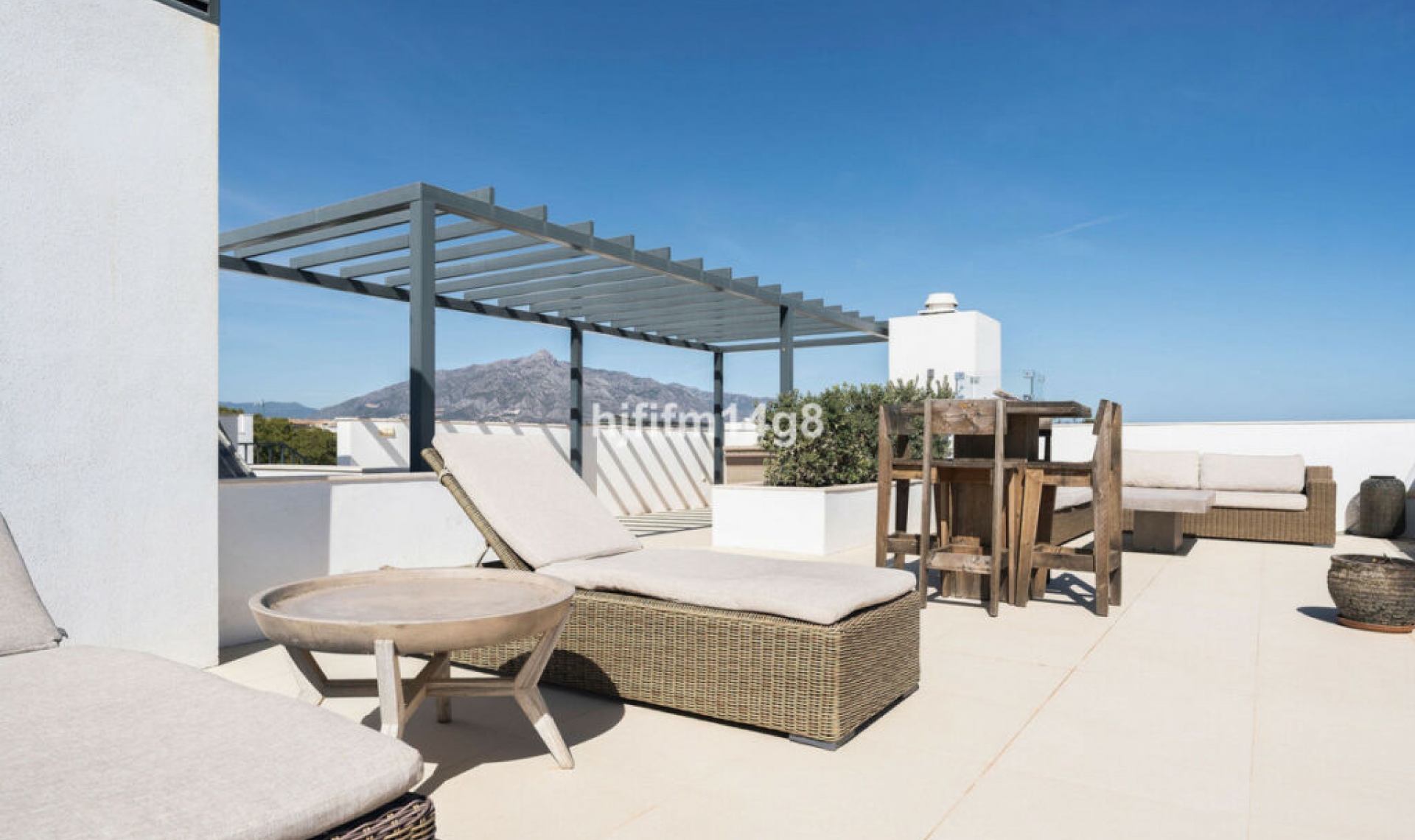 Resale - House -
San Pedro de Alcántara