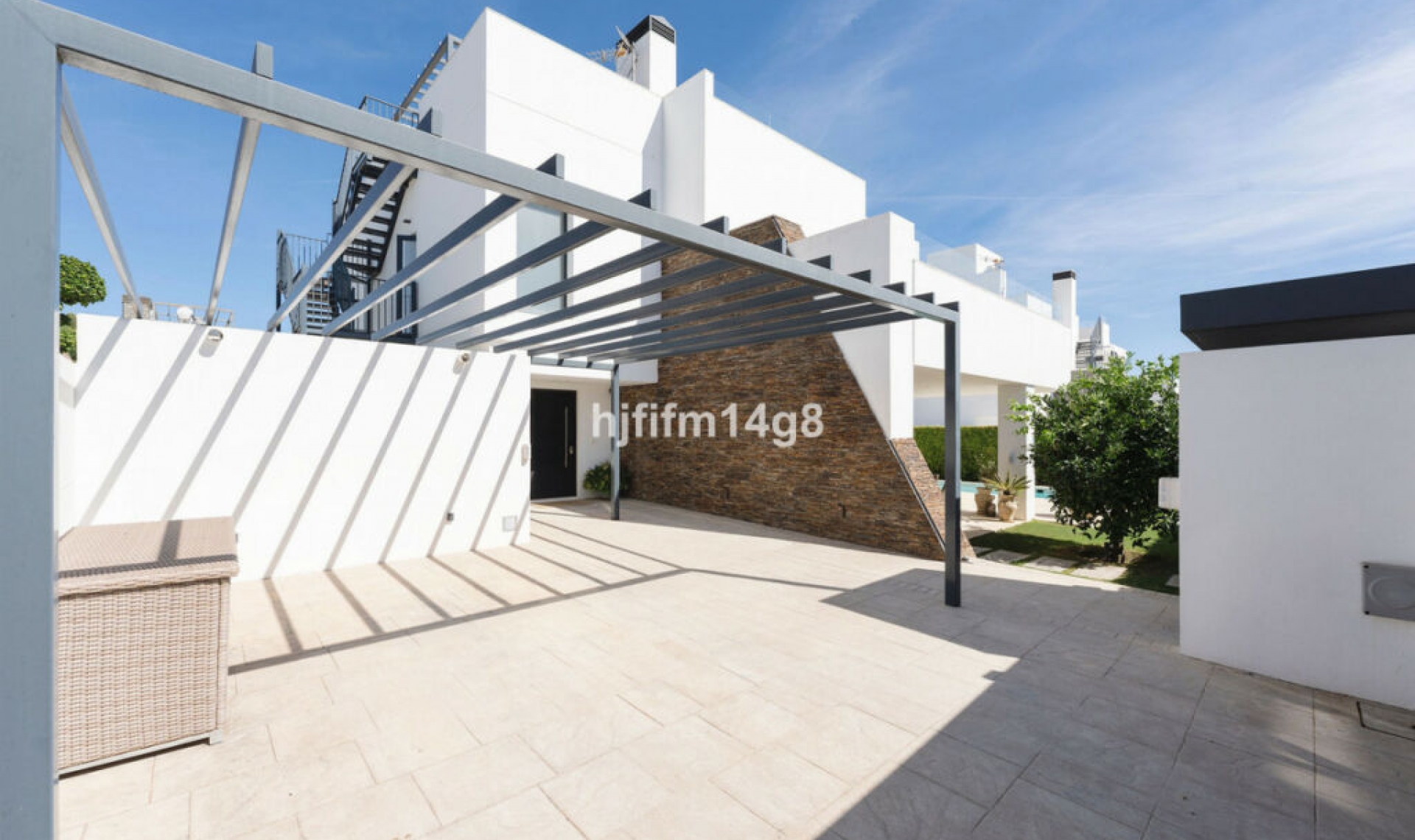Resale - House -
San Pedro de Alcántara
