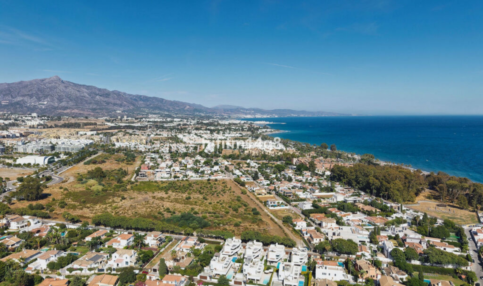 Resale - House -
San Pedro de Alcántara