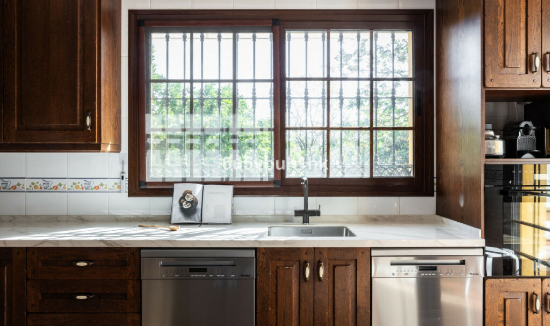 Resale - House -
San Pedro de Alcántara