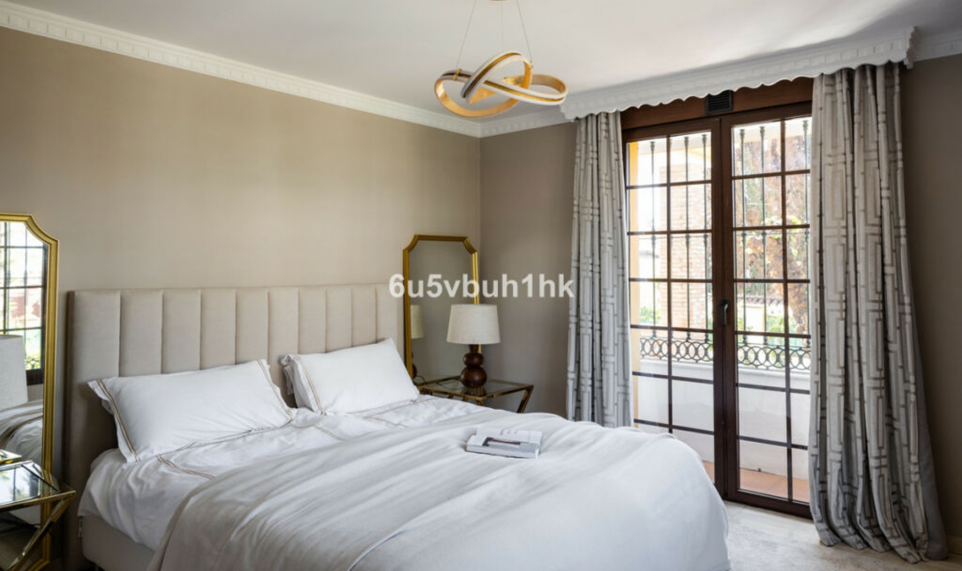 Resale - House -
San Pedro de Alcántara