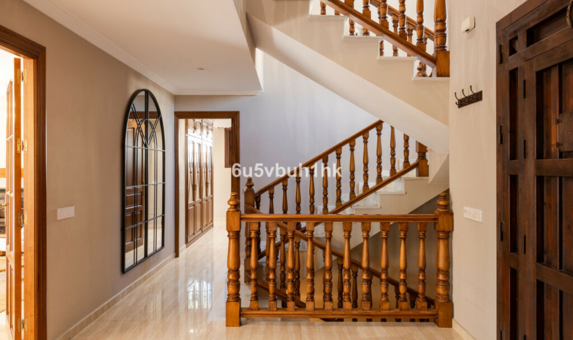 Resale - House -
San Pedro de Alcántara