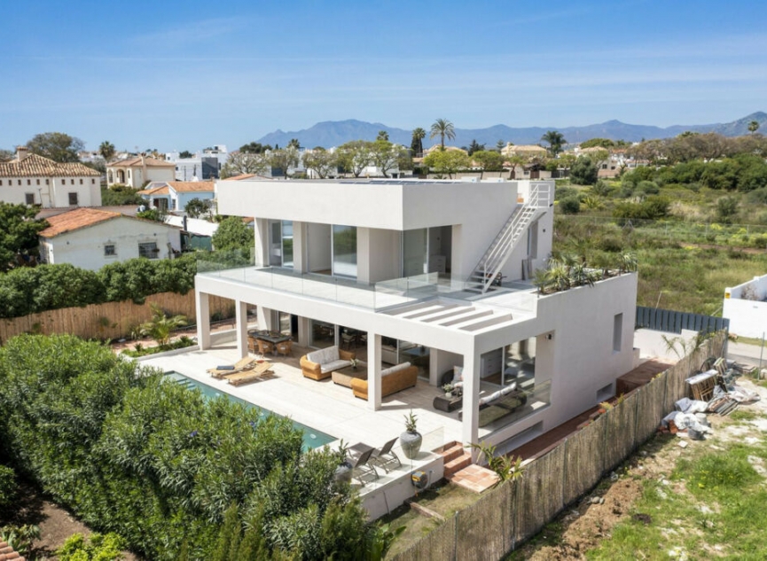 Resale - House -
San Pedro de Alcántara