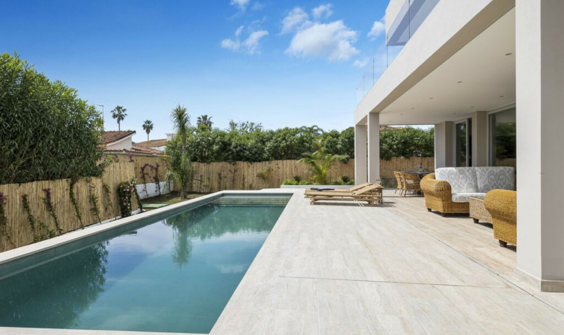 Resale - House -
San Pedro de Alcántara