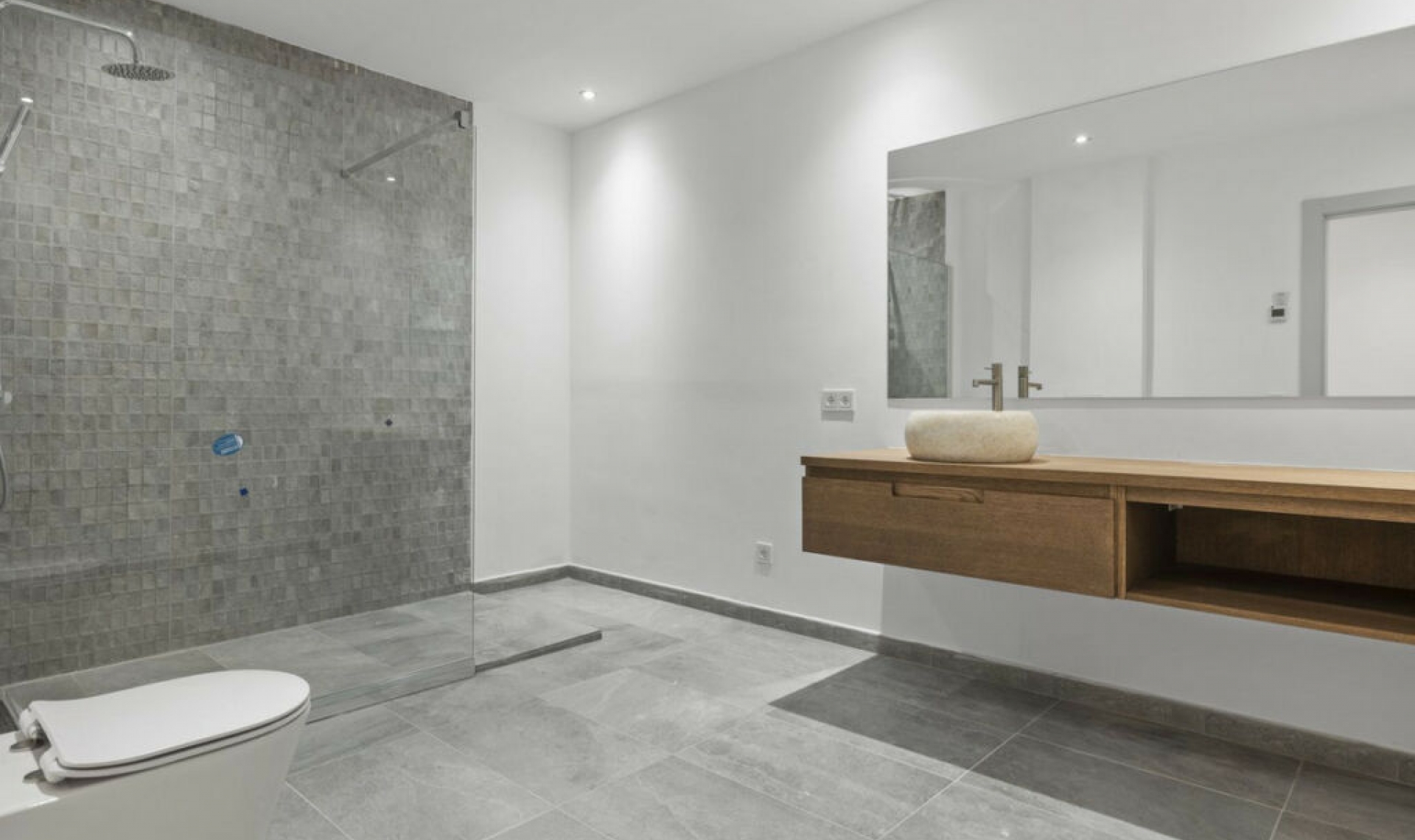 Resale - House -
San Pedro de Alcántara