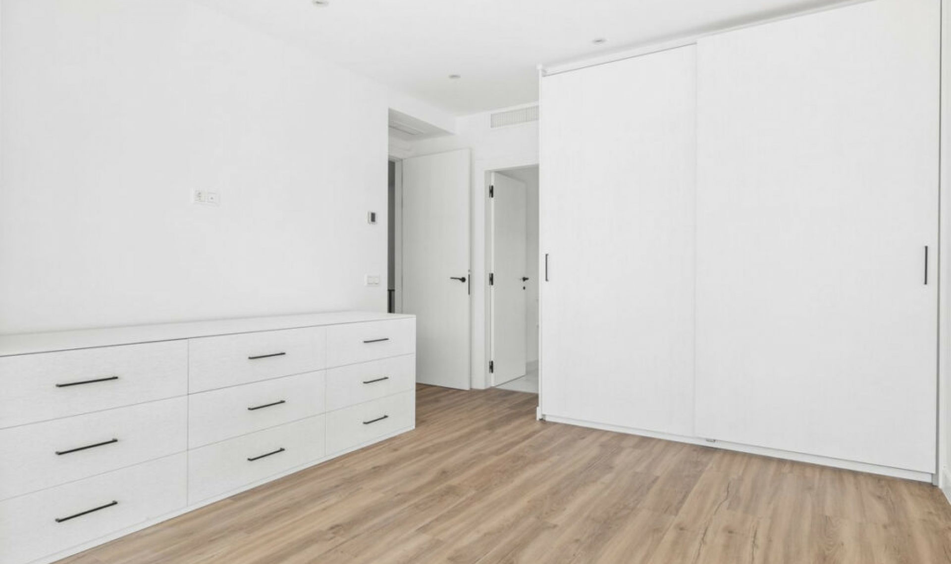 Resale - House -
San Pedro de Alcántara