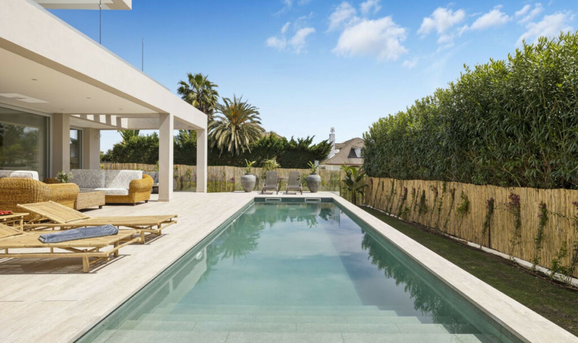 Resale - House -
San Pedro de Alcántara