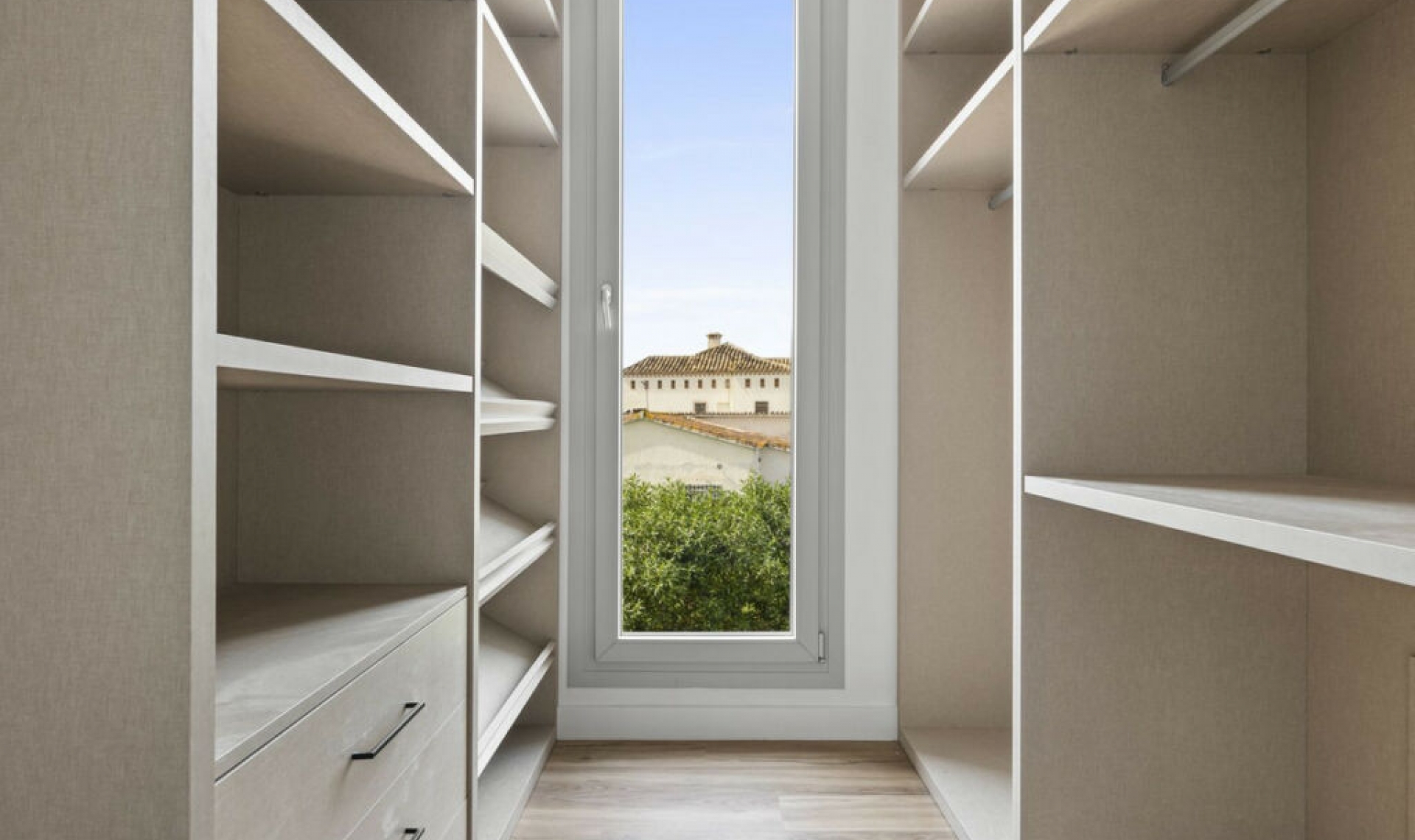 Resale - House -
San Pedro de Alcántara