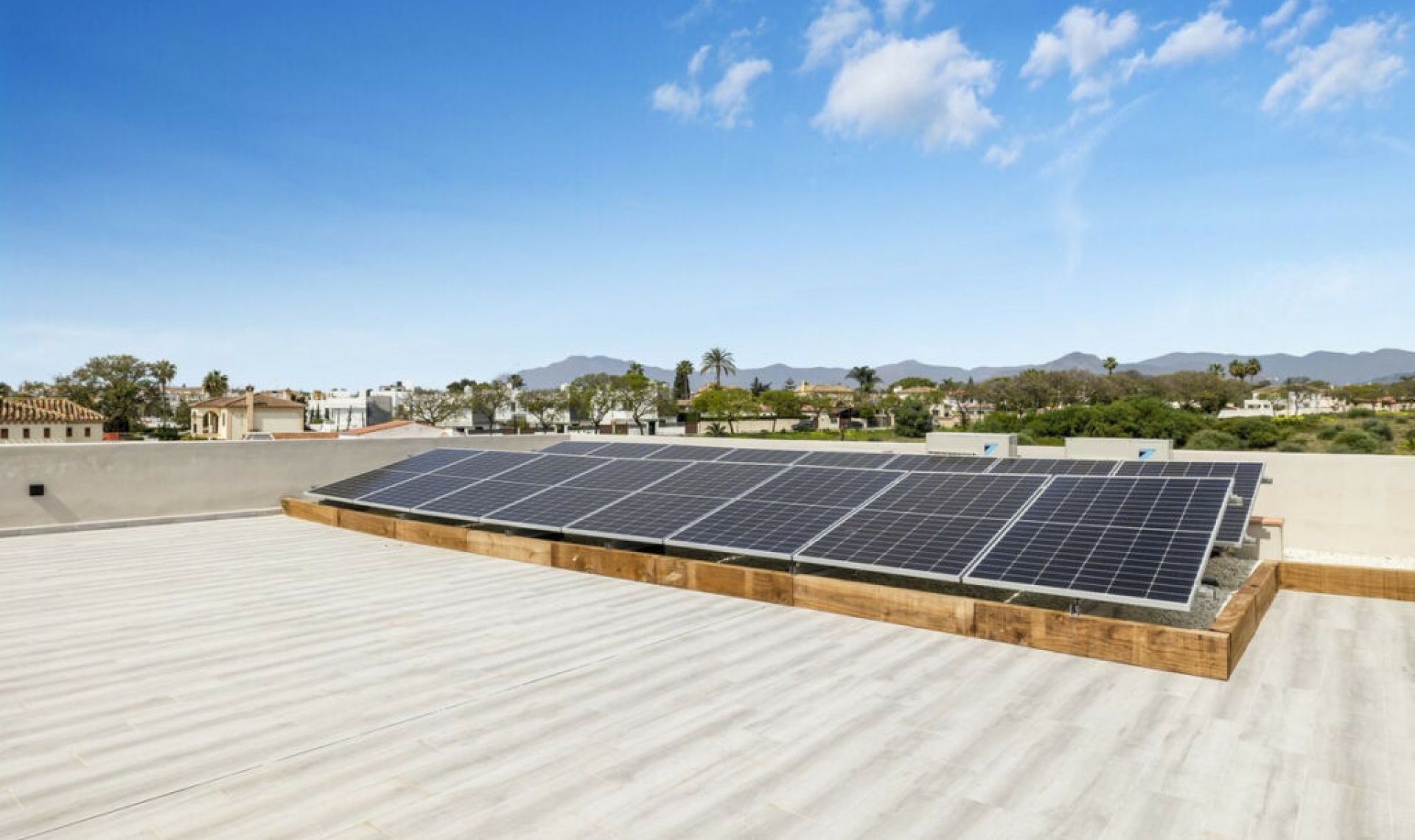 Resale - House -
San Pedro de Alcántara