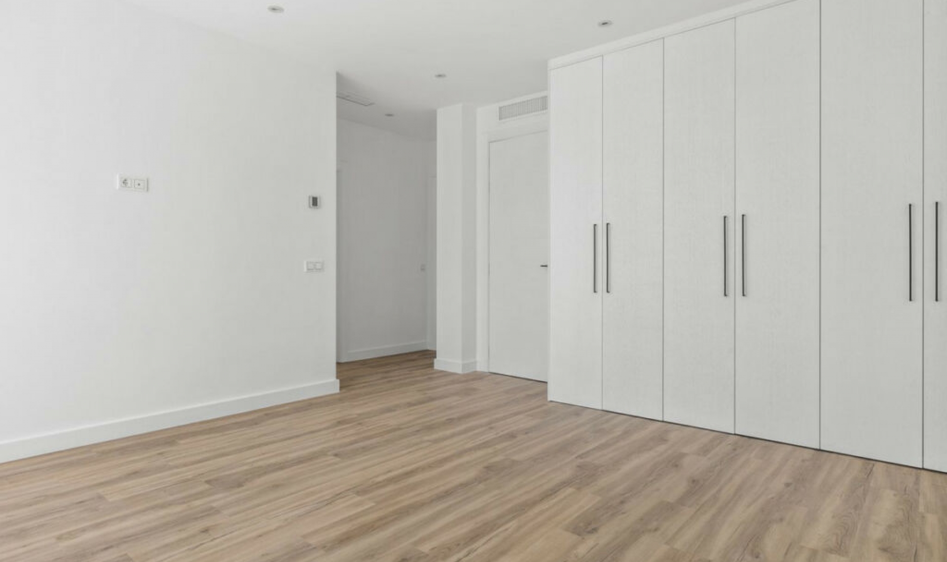 Resale - House -
San Pedro de Alcántara