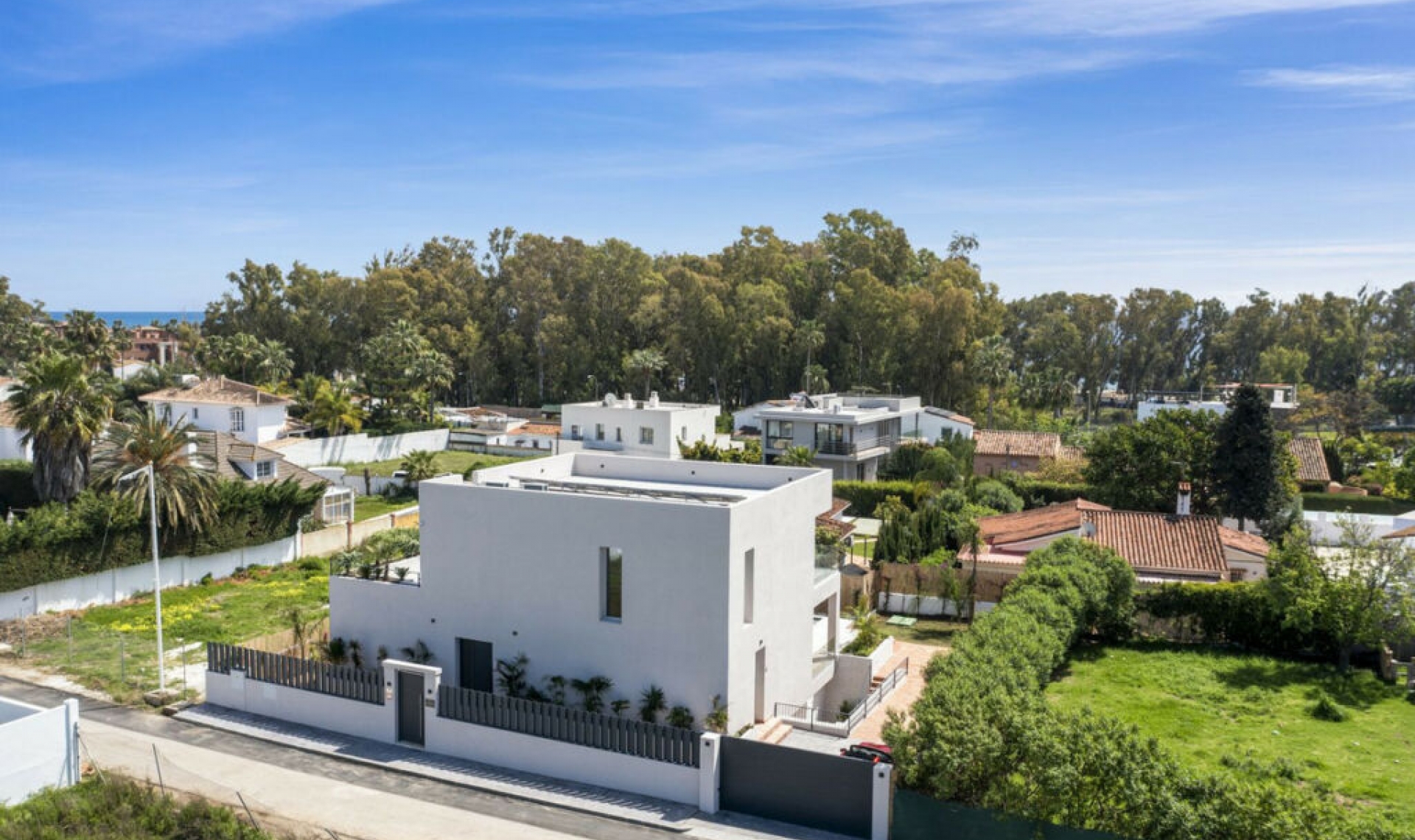 Resale - House -
San Pedro de Alcántara