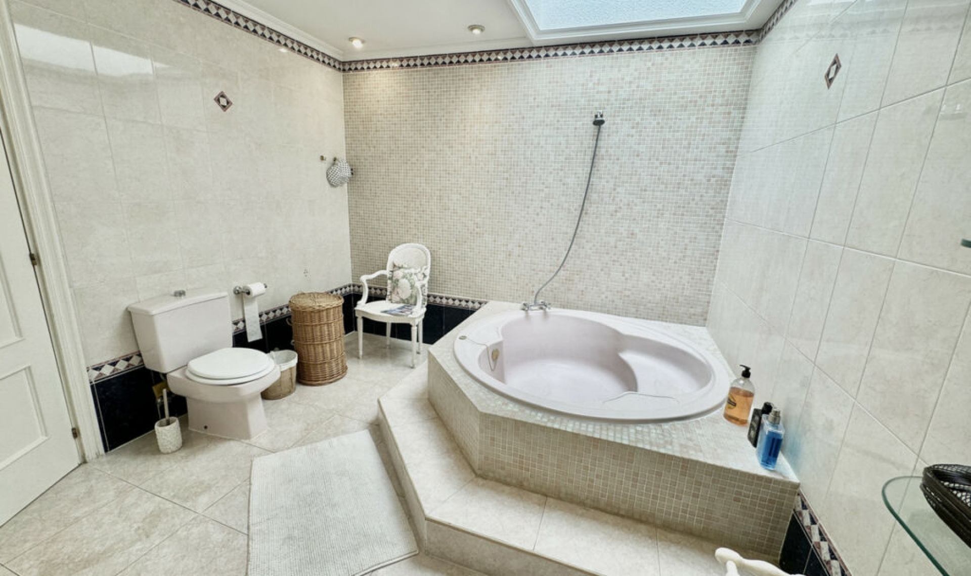 Resale - House -
San Pedro de Alcántara