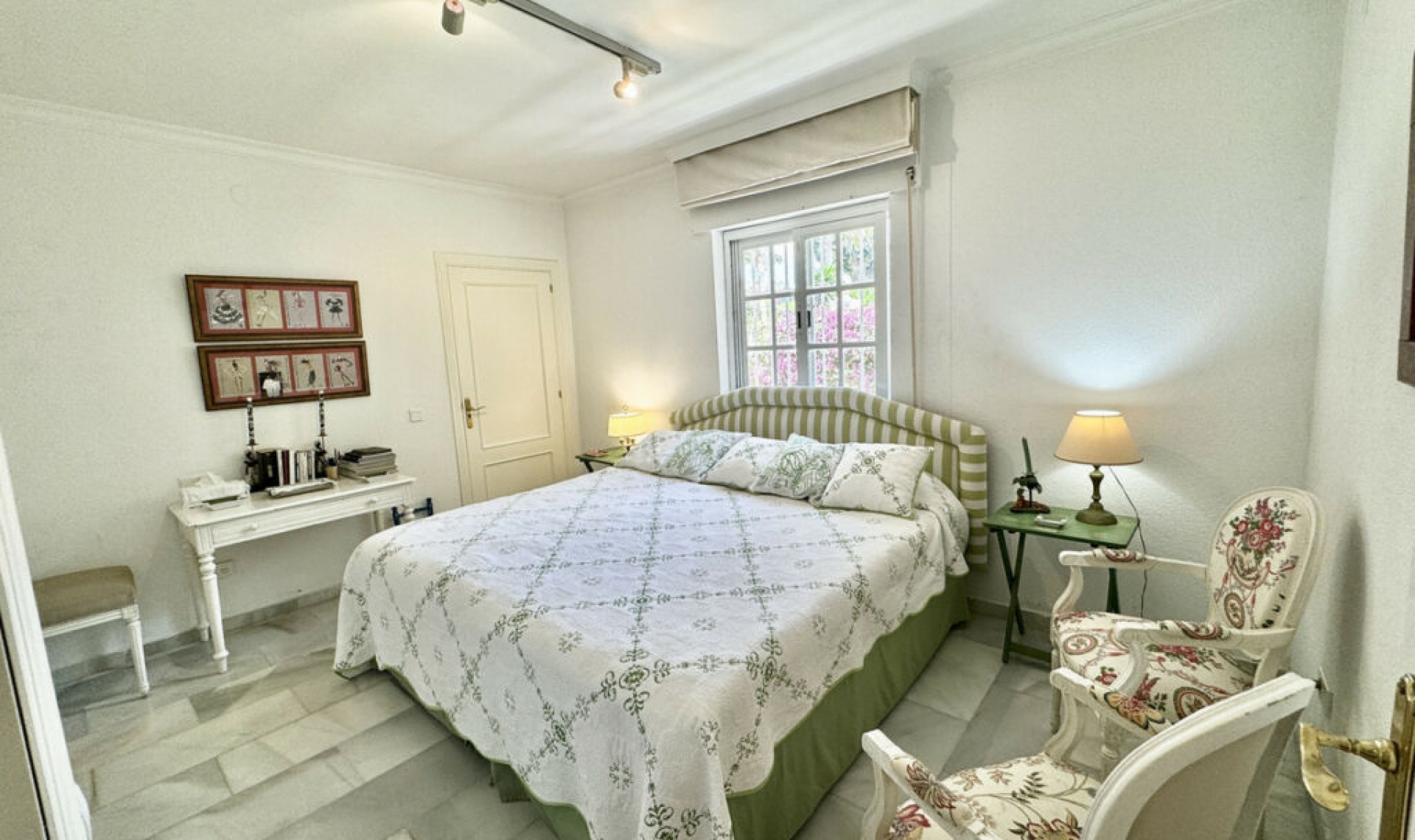 Resale - House -
San Pedro de Alcántara