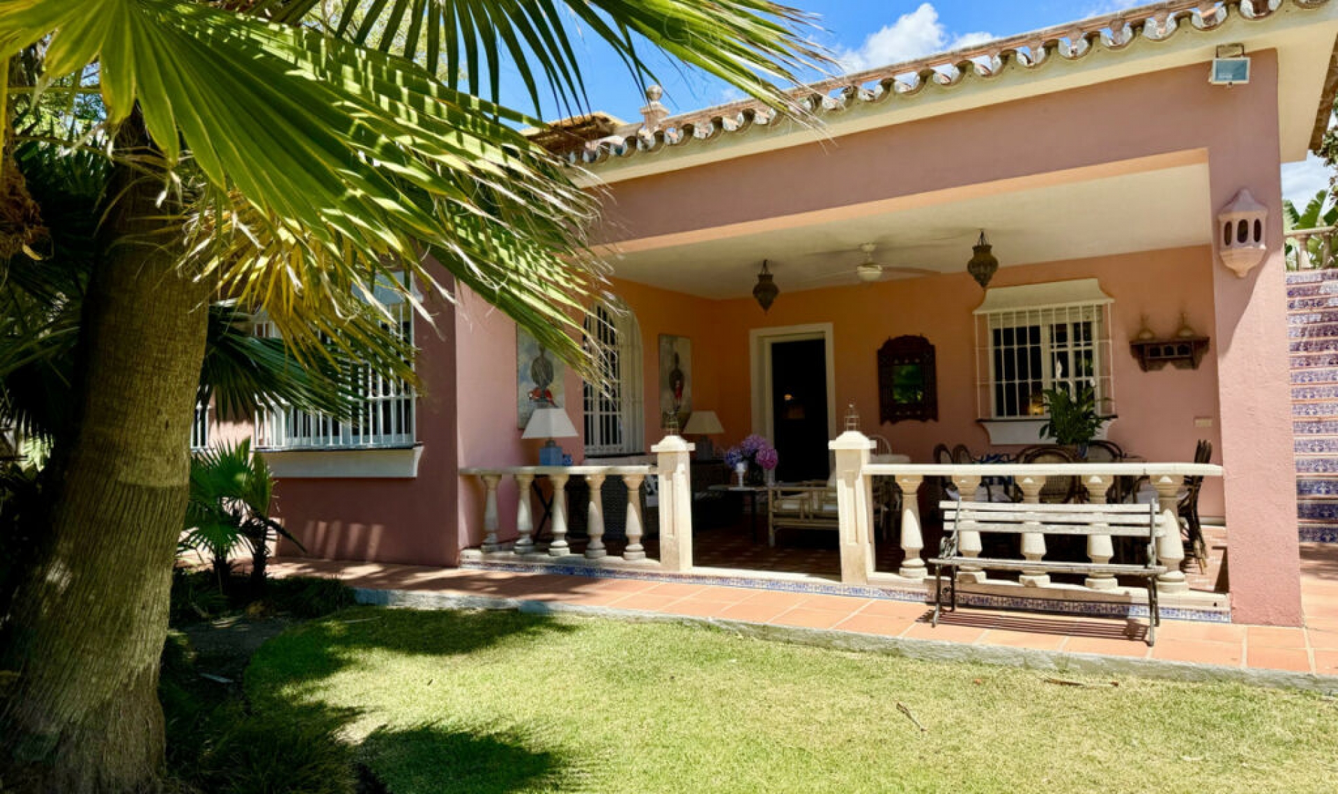 Resale - House -
San Pedro de Alcántara