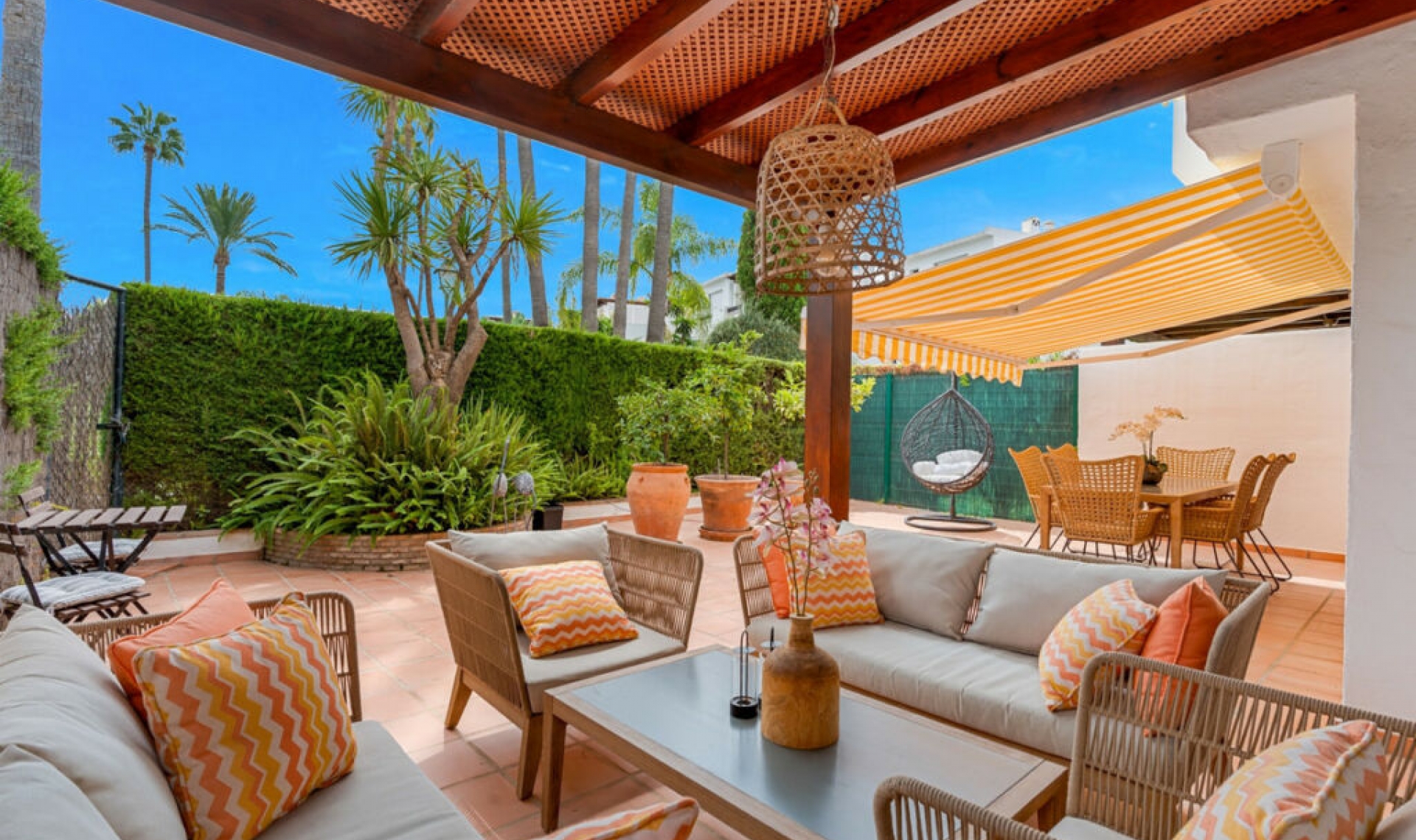 Resale - House -
San Pedro de Alcántara