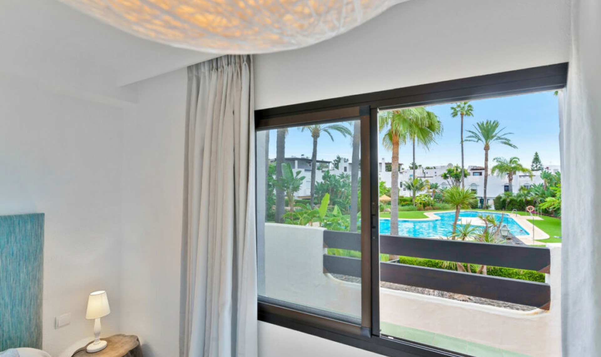 Resale - House -
San Pedro de Alcántara