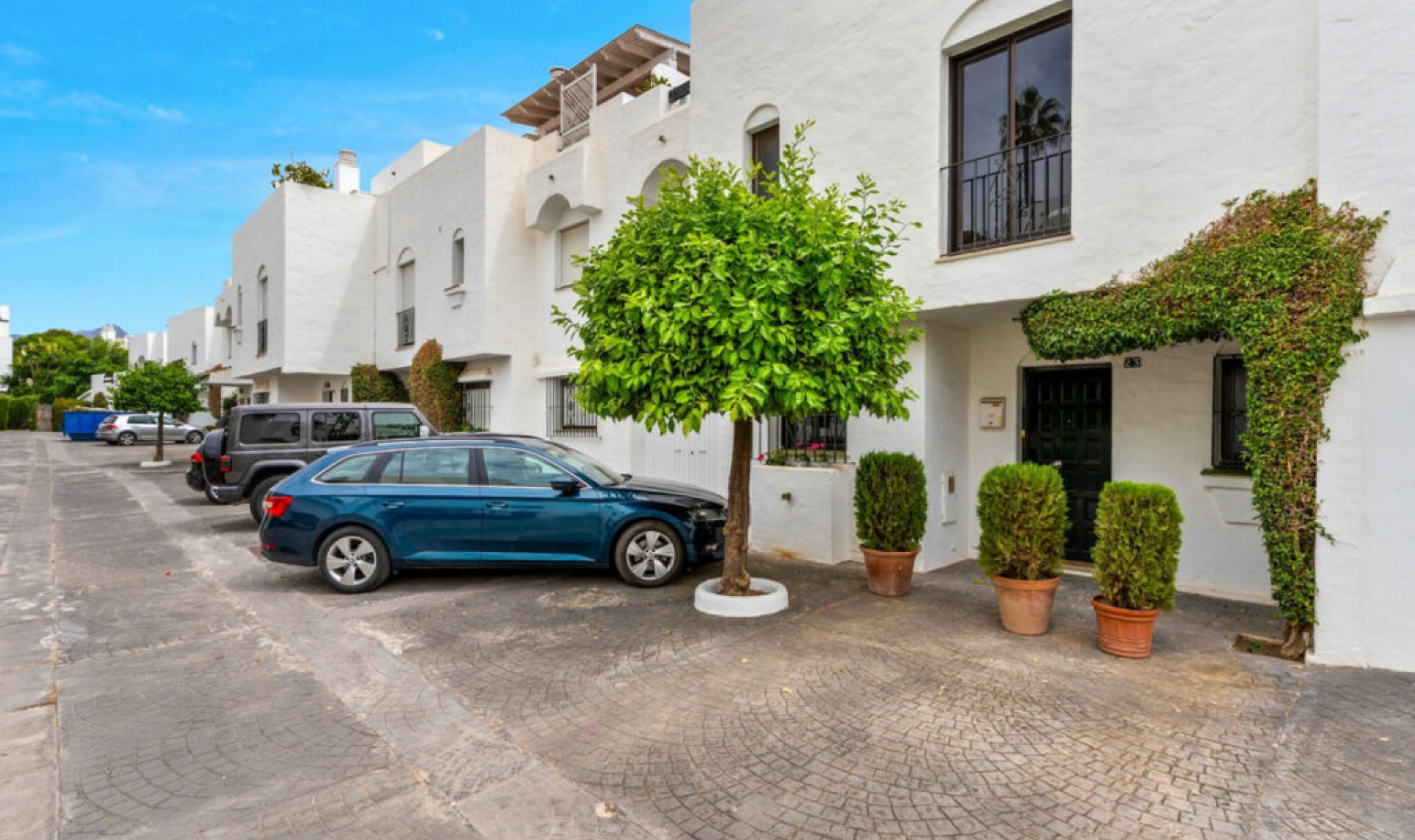Resale - House -
San Pedro de Alcántara
