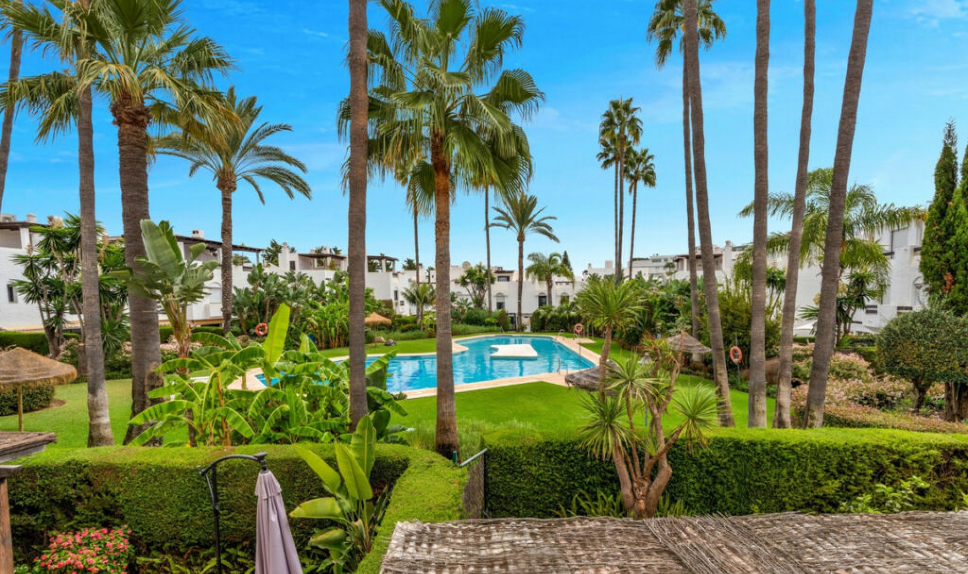 Resale - House -
San Pedro de Alcántara