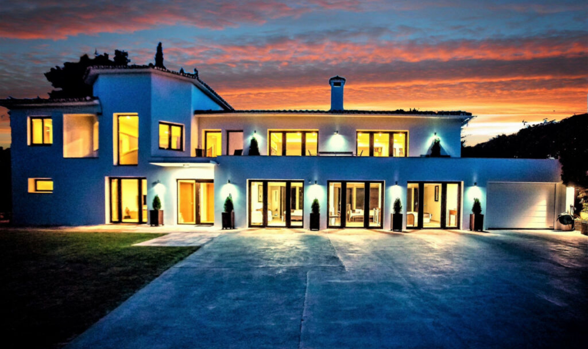 Resale - House -
San Pedro de Alcántara