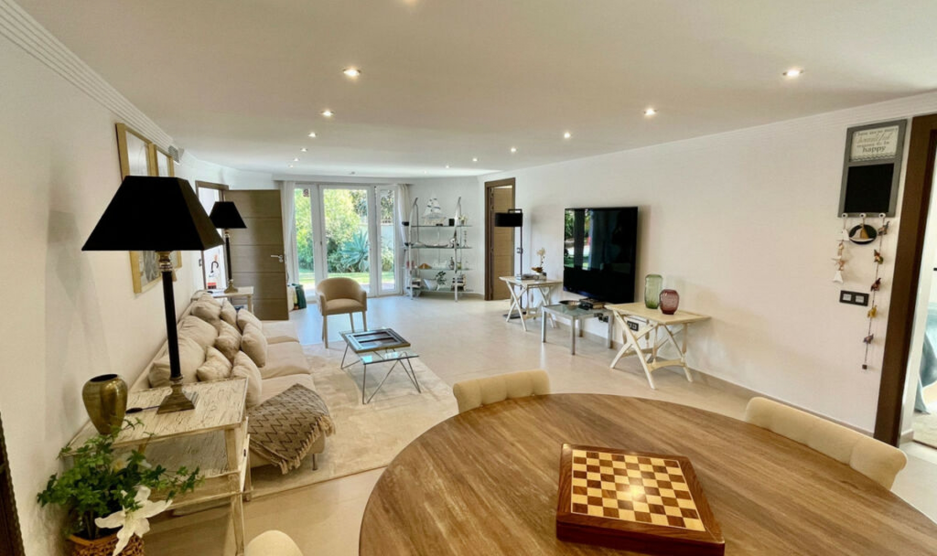 Resale - House -
San Pedro de Alcántara