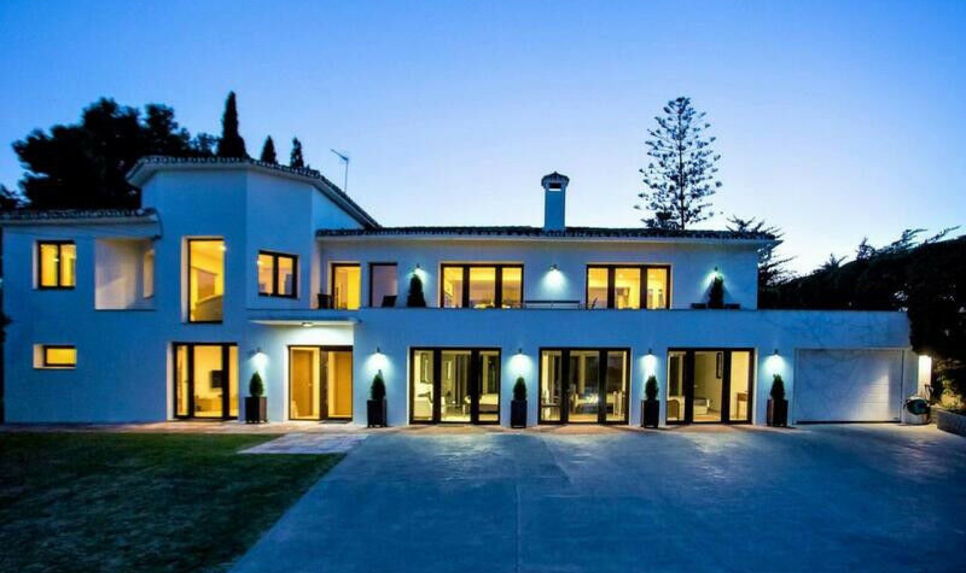 Resale - House -
San Pedro de Alcántara