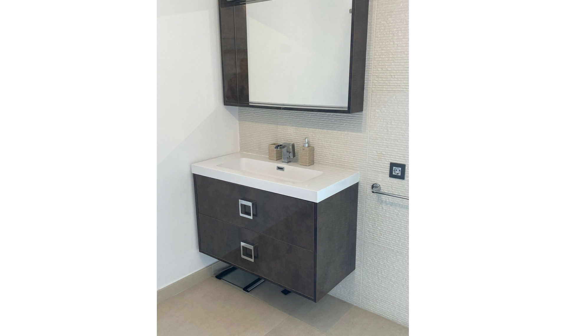 Resale - House -
San Pedro de Alcántara