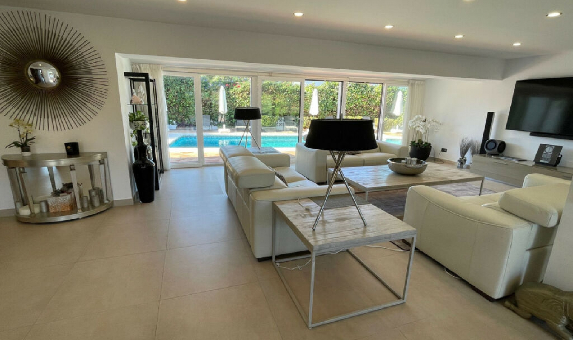 Resale - House -
San Pedro de Alcántara