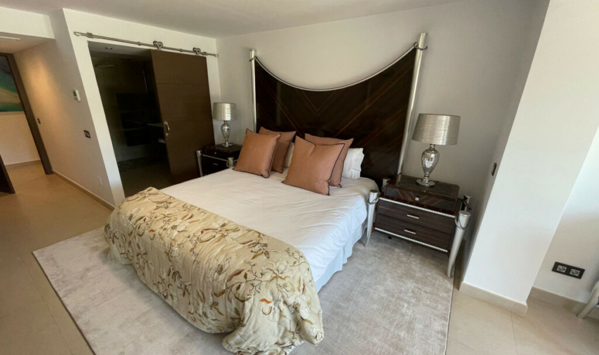 Resale - House -
San Pedro de Alcántara