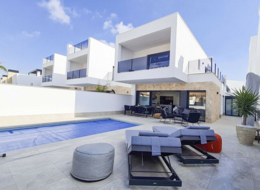 Resale - House -
San Pedro del Pinatar