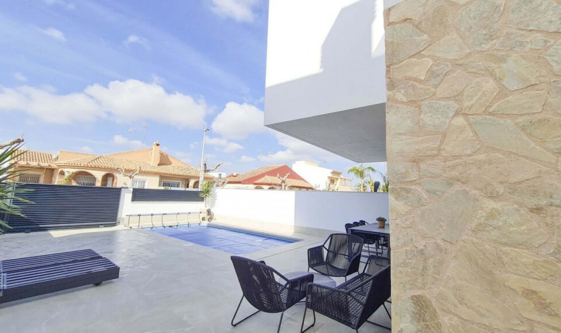 Resale - House -
San Pedro del Pinatar