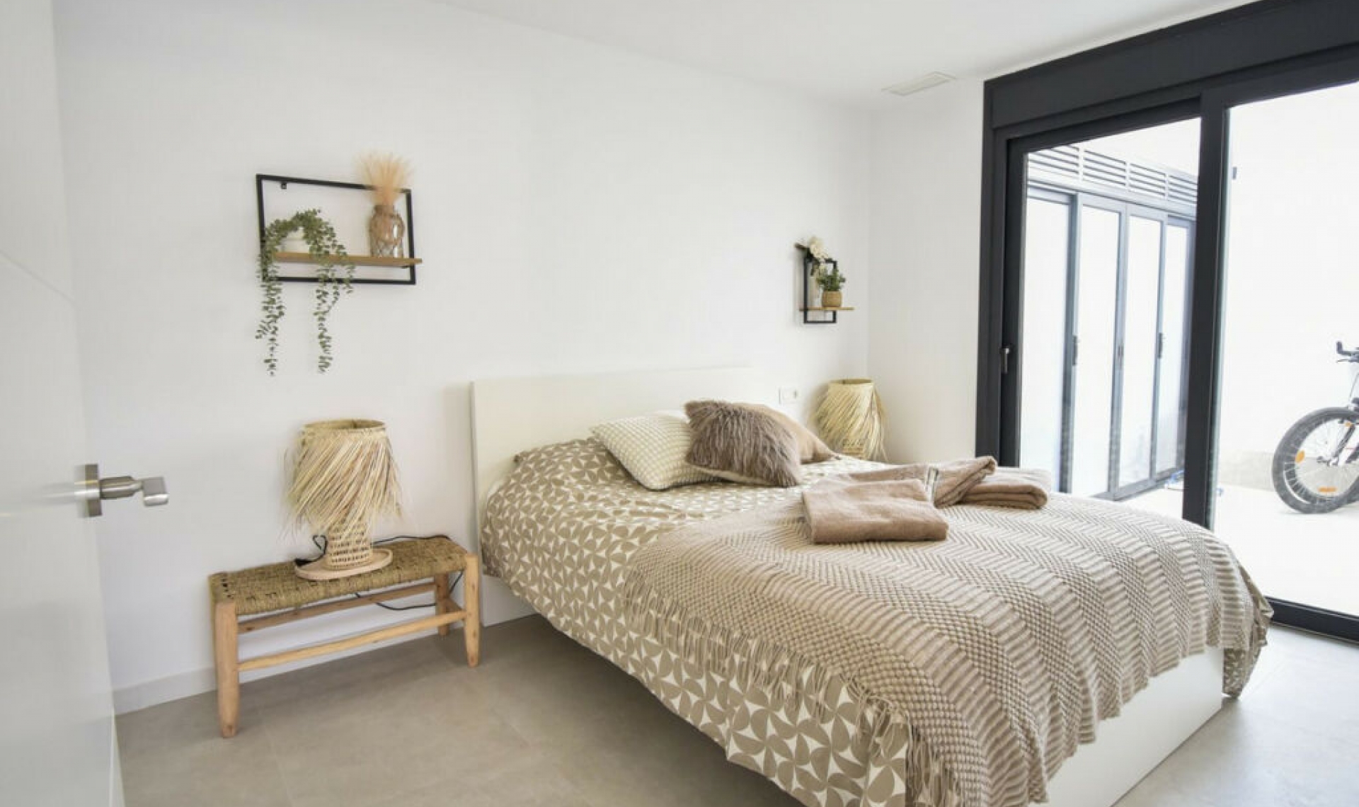 Resale - House -
San Pedro del Pinatar