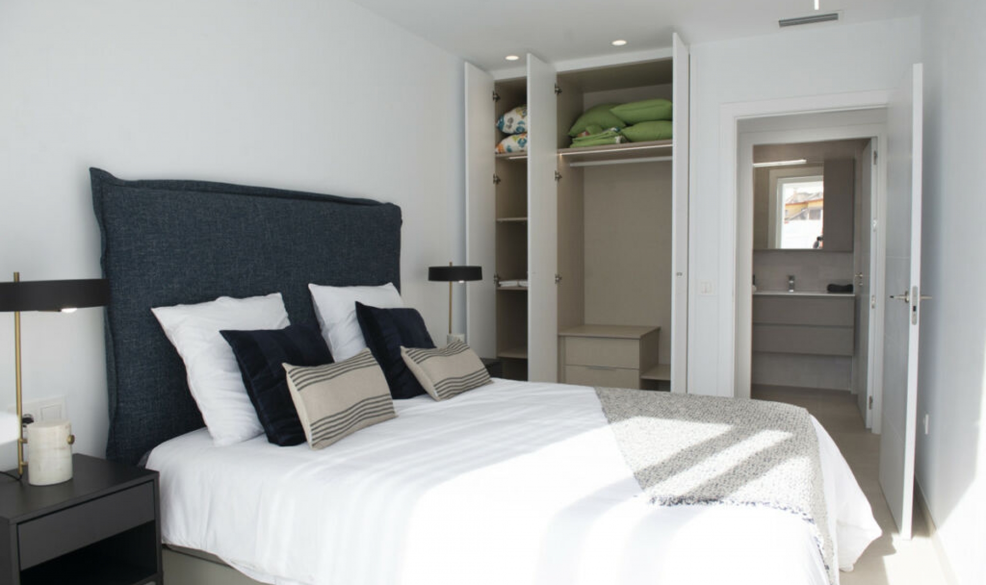 Resale - House -
San Pedro del Pinatar