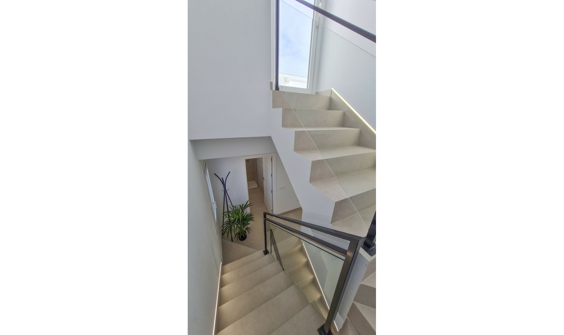 Resale - House -
San Pedro del Pinatar