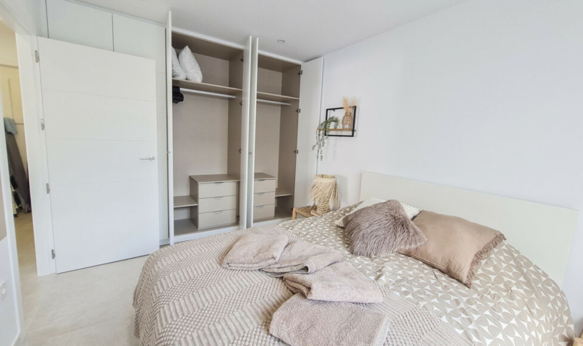 Resale - House -
San Pedro del Pinatar