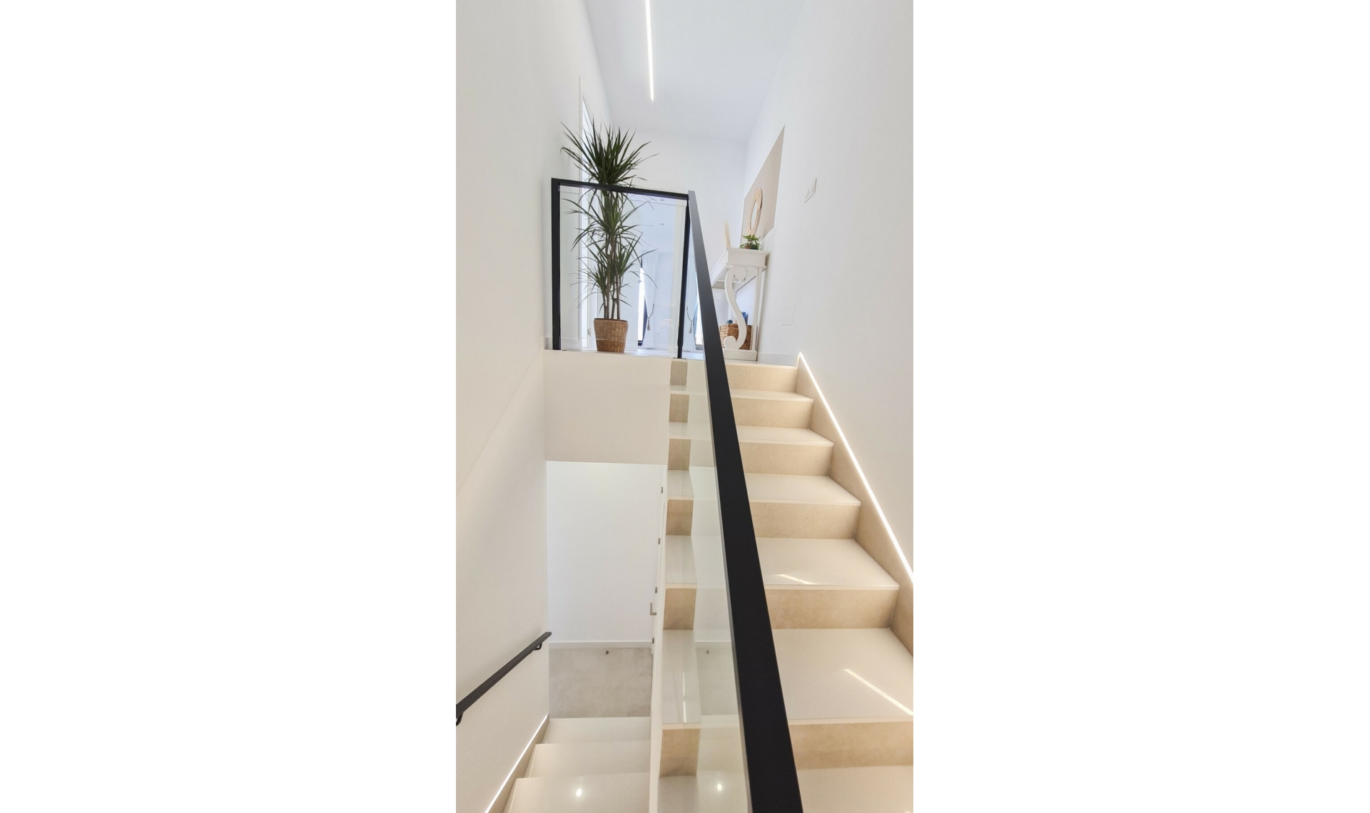 Resale - House -
San Pedro del Pinatar