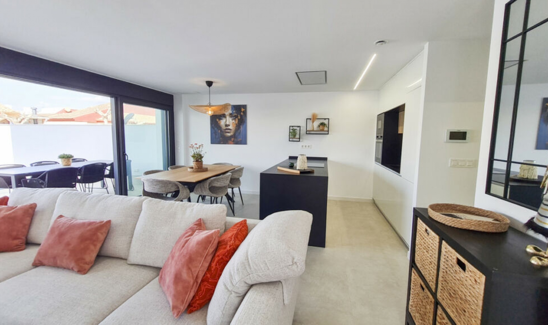 Resale - House -
San Pedro del Pinatar