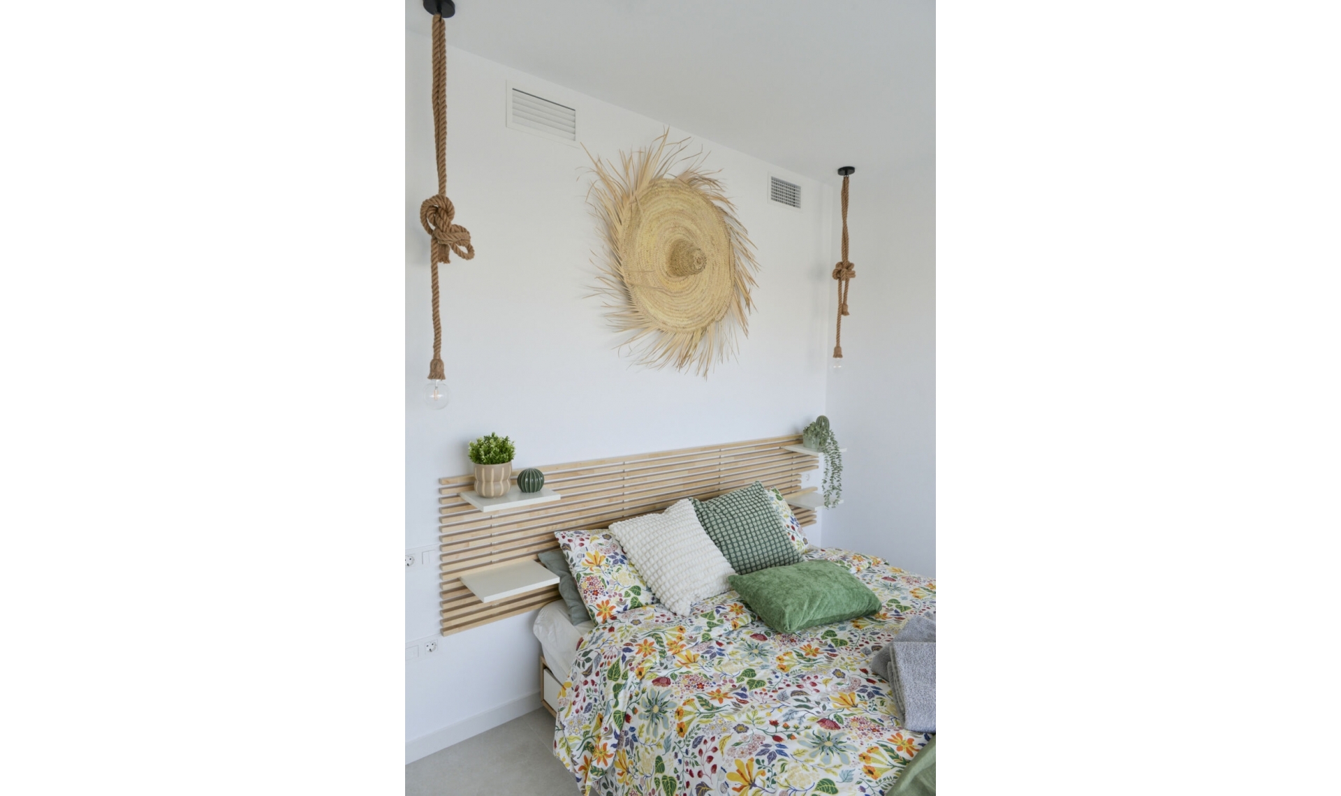 Resale - House -
San Pedro del Pinatar