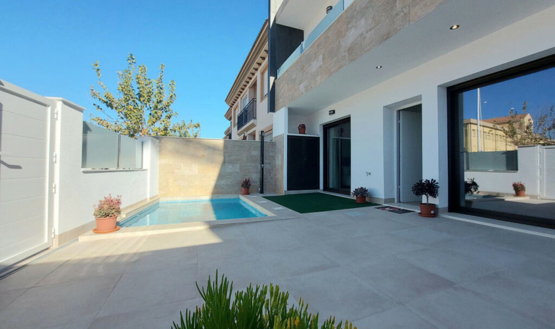 Resale - House -
San Pedro del Pinatar