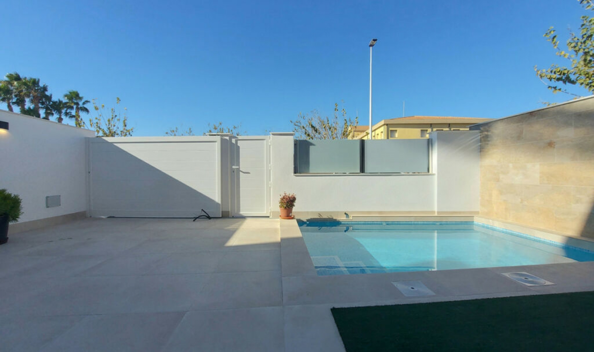 Resale - House -
San Pedro del Pinatar