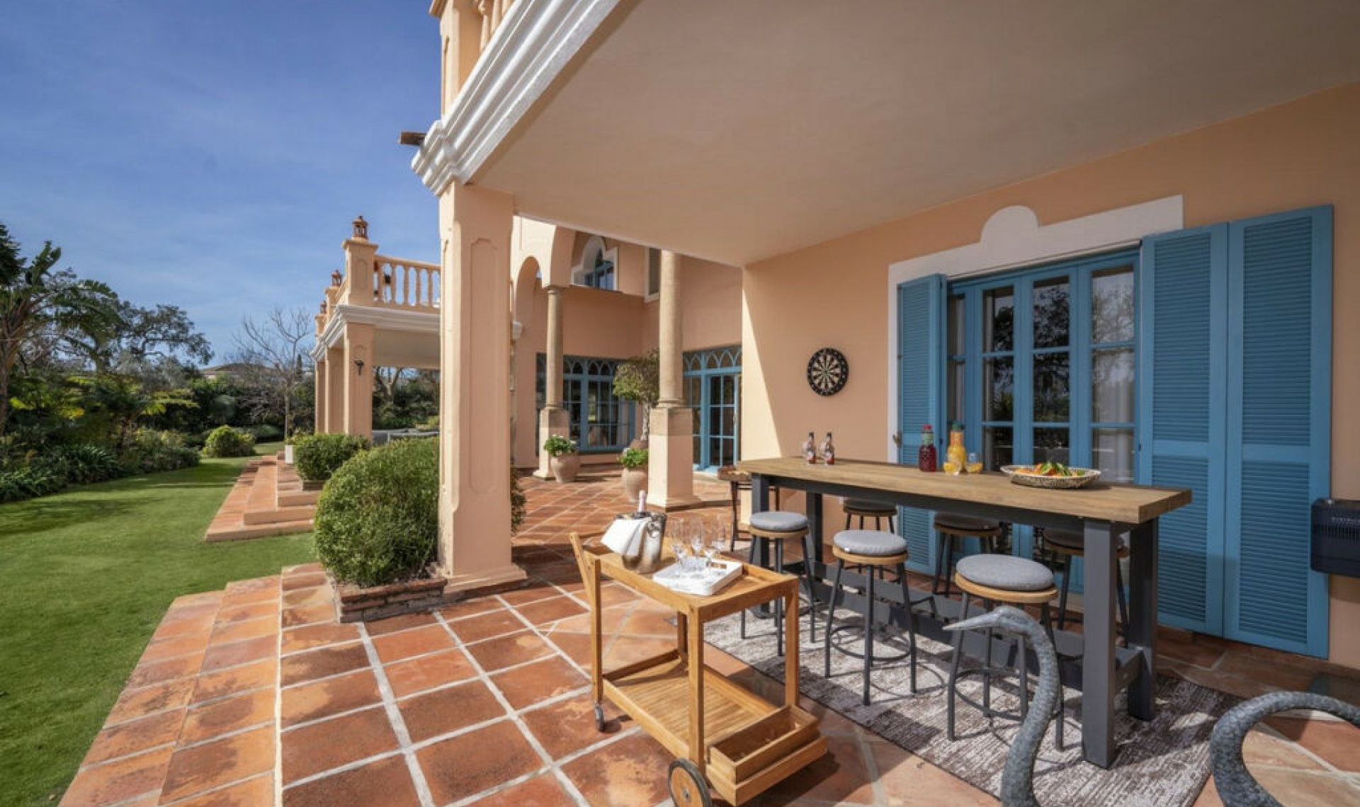 Resale - House -
San Roque Club