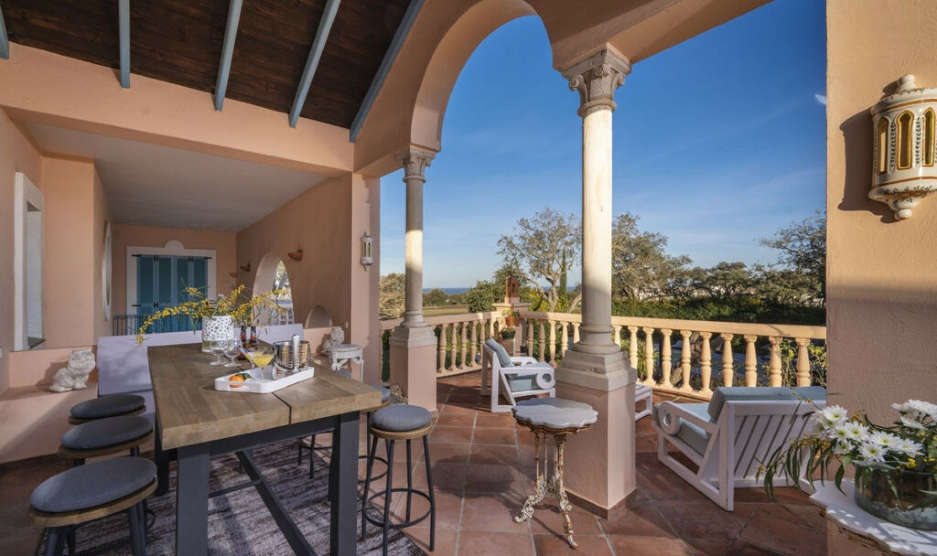 Resale - House -
San Roque Club