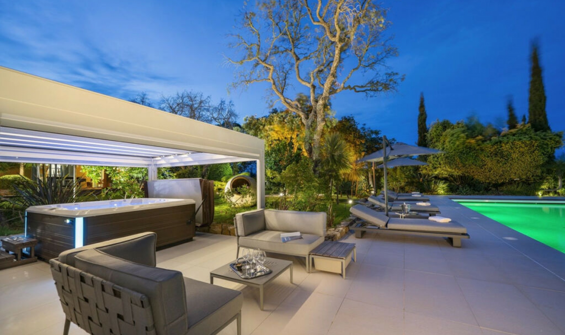 Resale - House -
San Roque Club