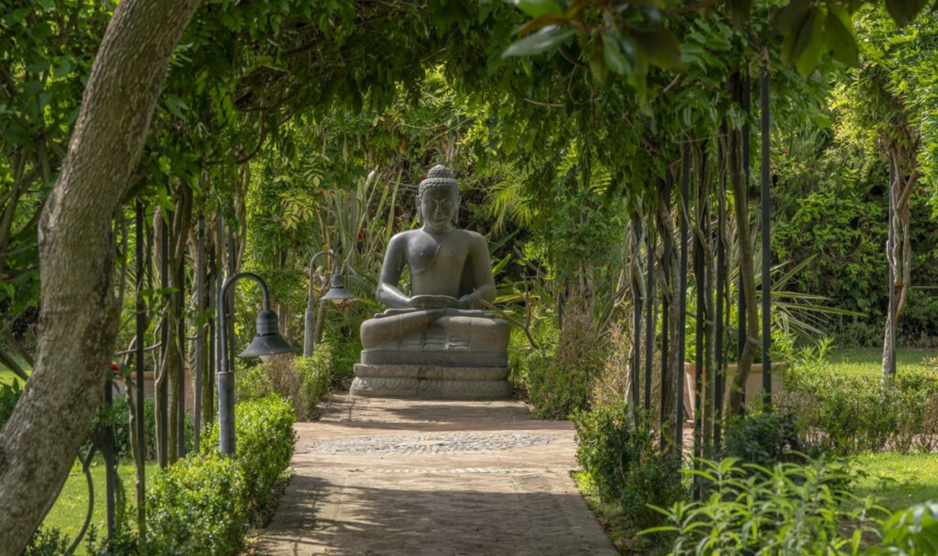 Resale - House -
San Roque Club