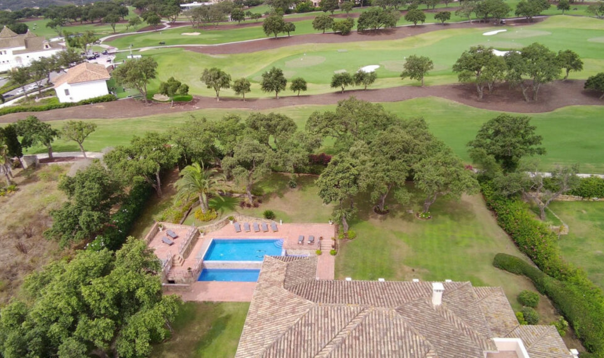 Resale - House -
San Roque Club