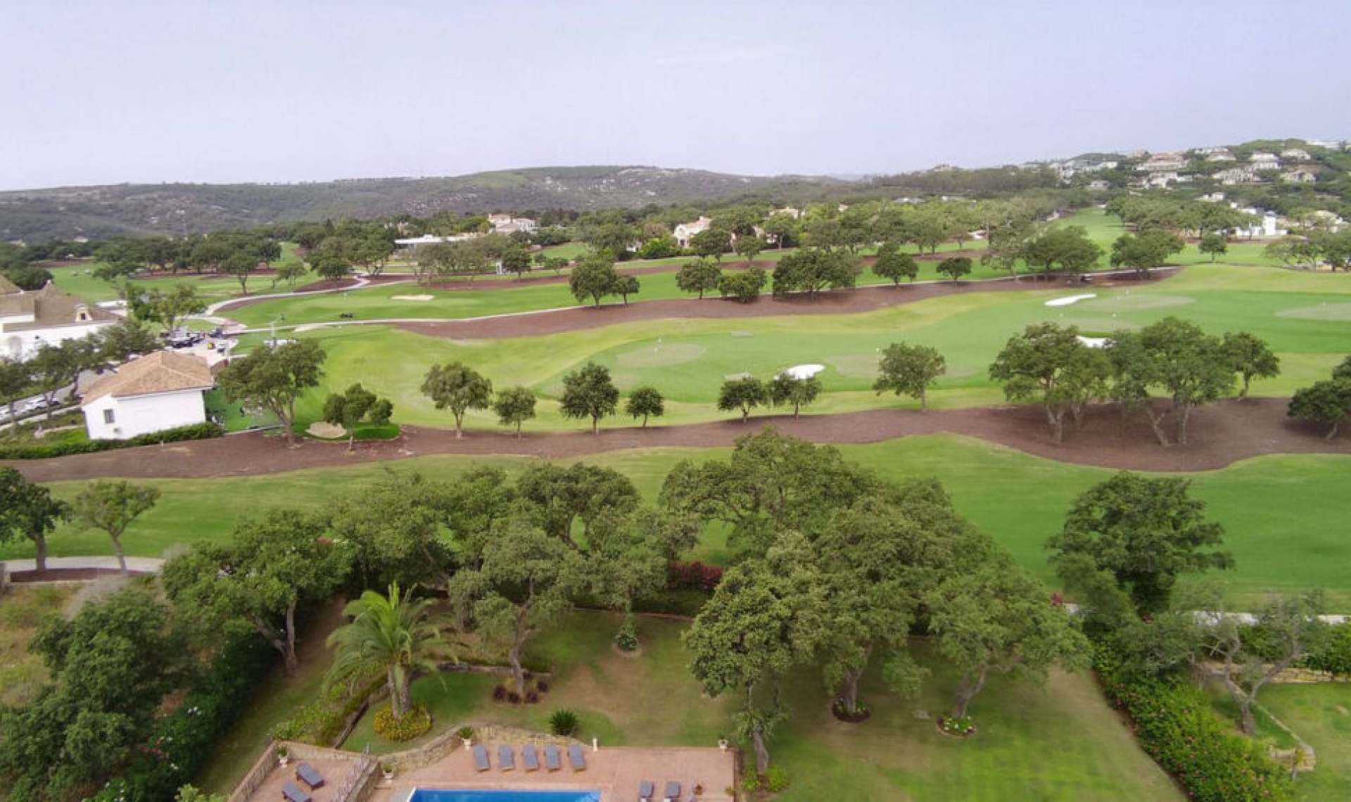 Resale - House -
San Roque Club