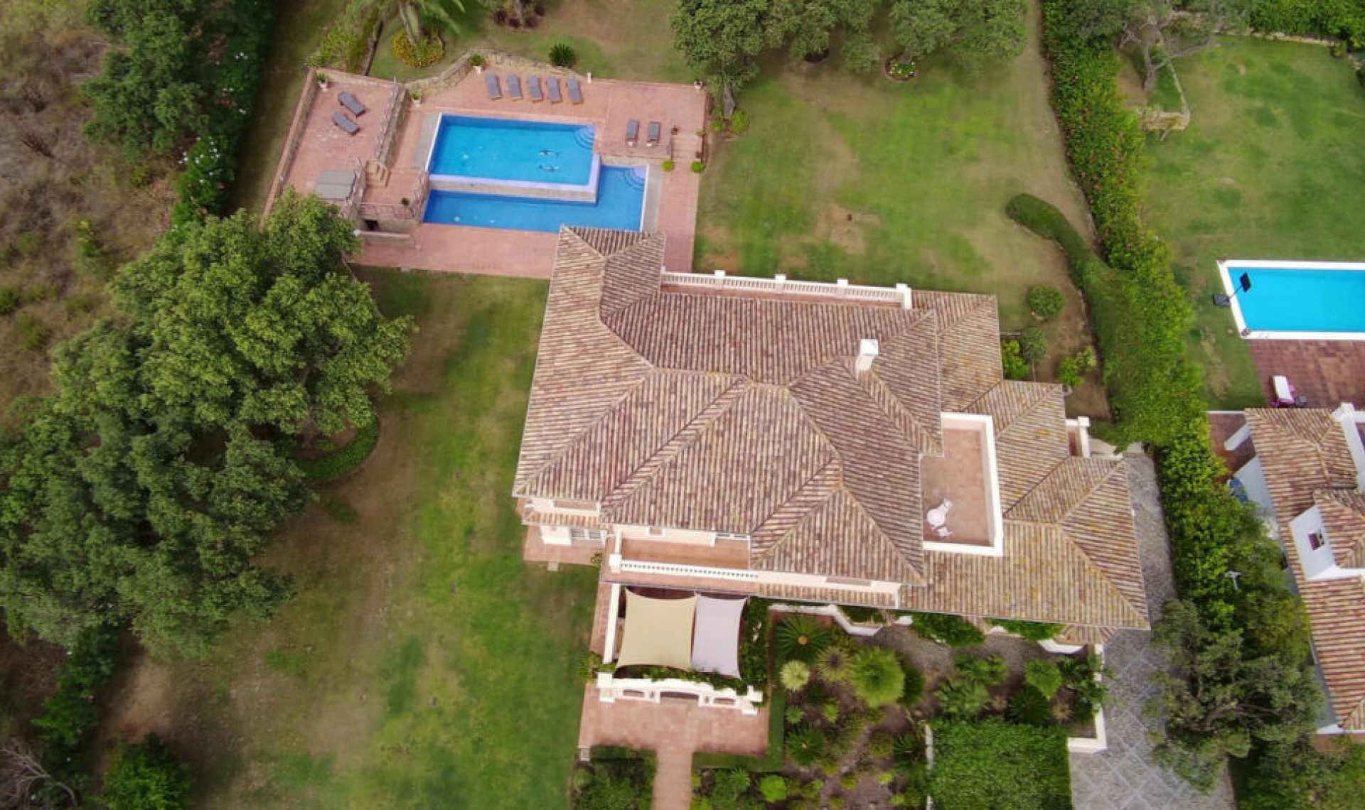Resale - House -
San Roque Club