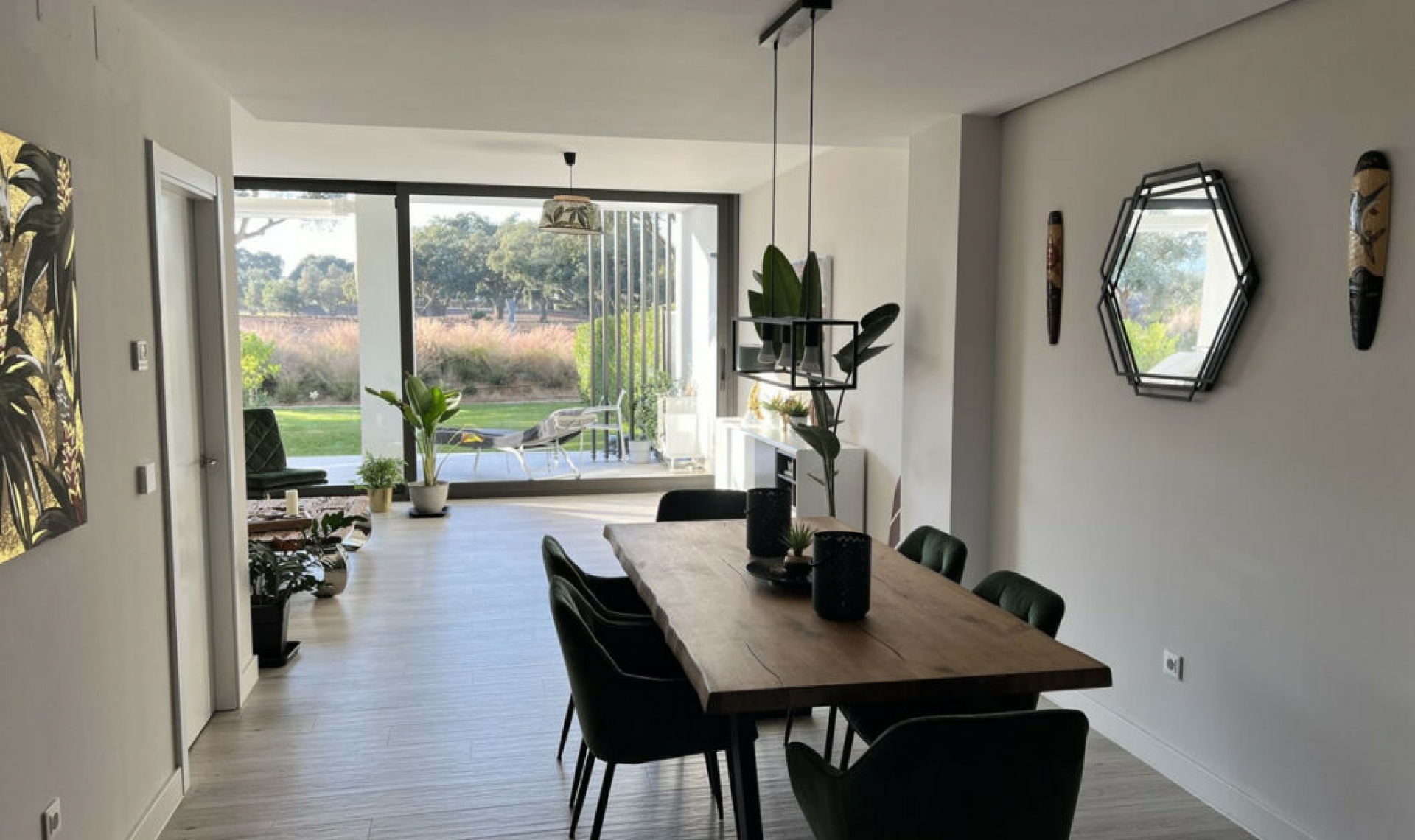 Resale - House -
San Roque Club