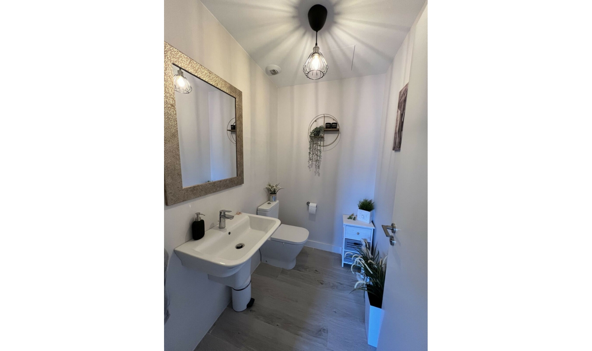 Resale - House -
San Roque Club